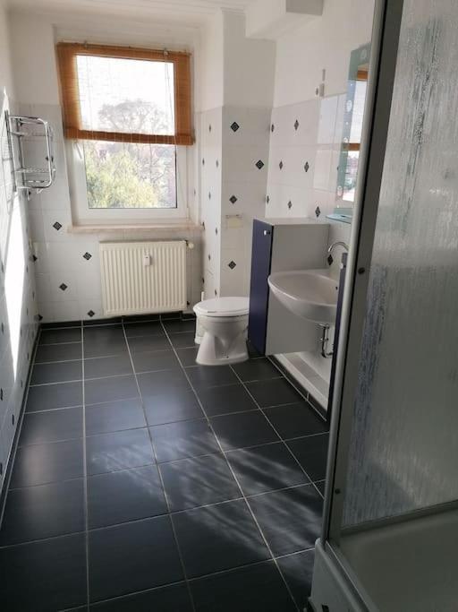 Kleine Wohnung Fuer Monteure Und Dienstreisen Zwickau Exteriér fotografie