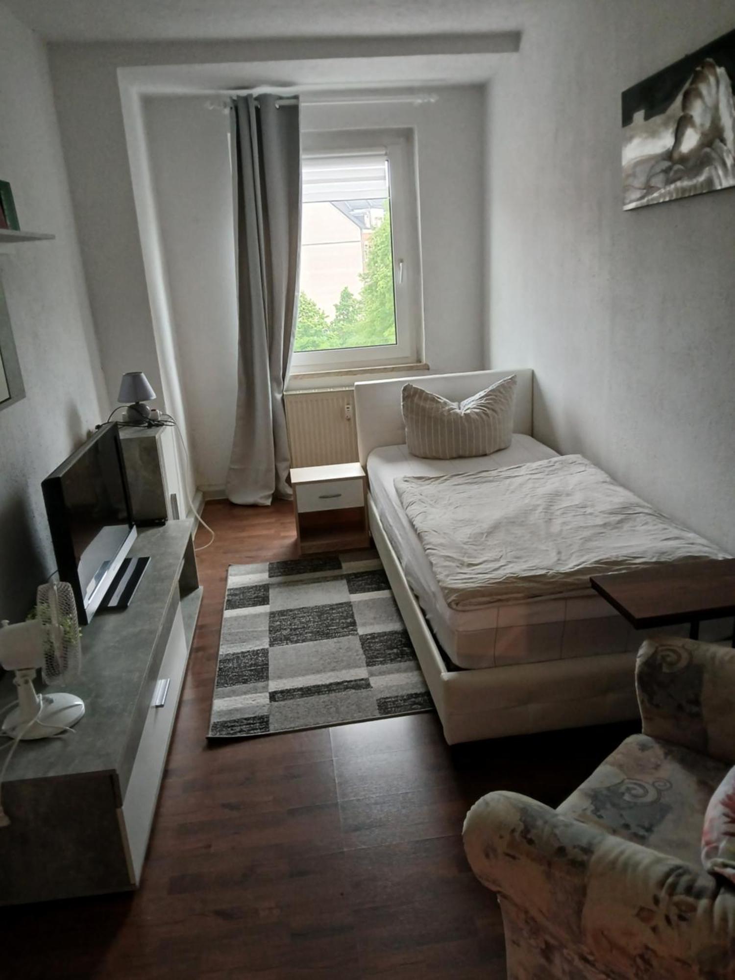 Kleine Wohnung Fuer Monteure Und Dienstreisen Zwickau Exteriér fotografie